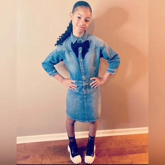 chinese dress ladies Womens Denim Button Down Shirt Dress Ruffle Flowy Midi Jean Dress Short  Sleeve A-Line Jeans Dresses with Pockets at Amazon Women's Clothing store main image 1
